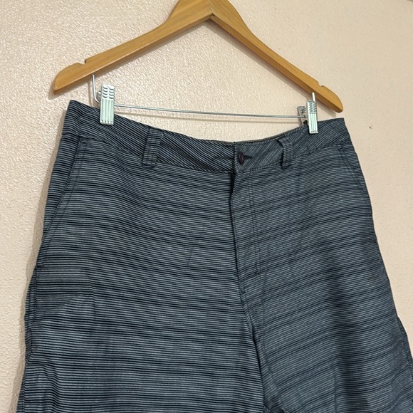 O'Neill Gray Striped Men's Shorts - Picture 2 of 5